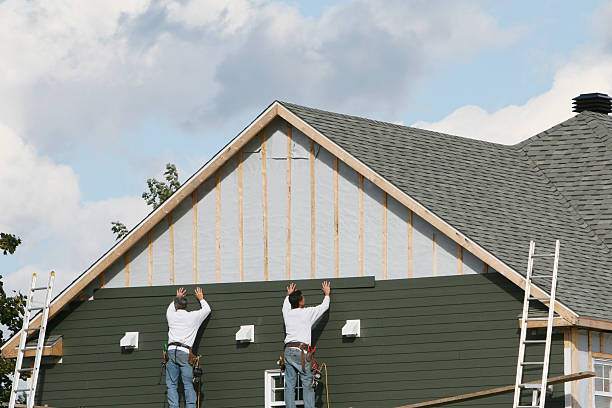 Professional Siding Installation technician working in Spicewood, TX